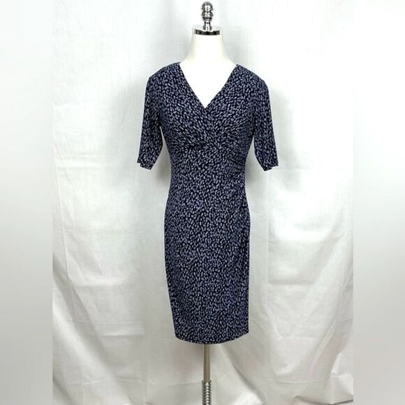 Lauren Ralph Lauren Ruched Dress Navy Printed Matte Jersey Knit Sz 6P Office - Picture 2 of 12